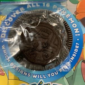 Pokémon Oreo cookie super rare MEW mint condition
